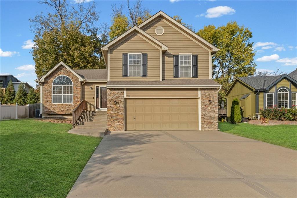 Homes for Sale in Kansas City, MO 64155 | 708 NE 99TH Street