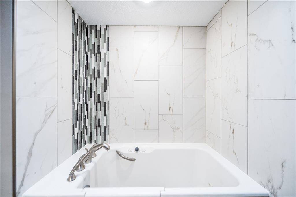 Homes for Sale in Kansas City, MO 64118 | 7801 N Garfield Avenue