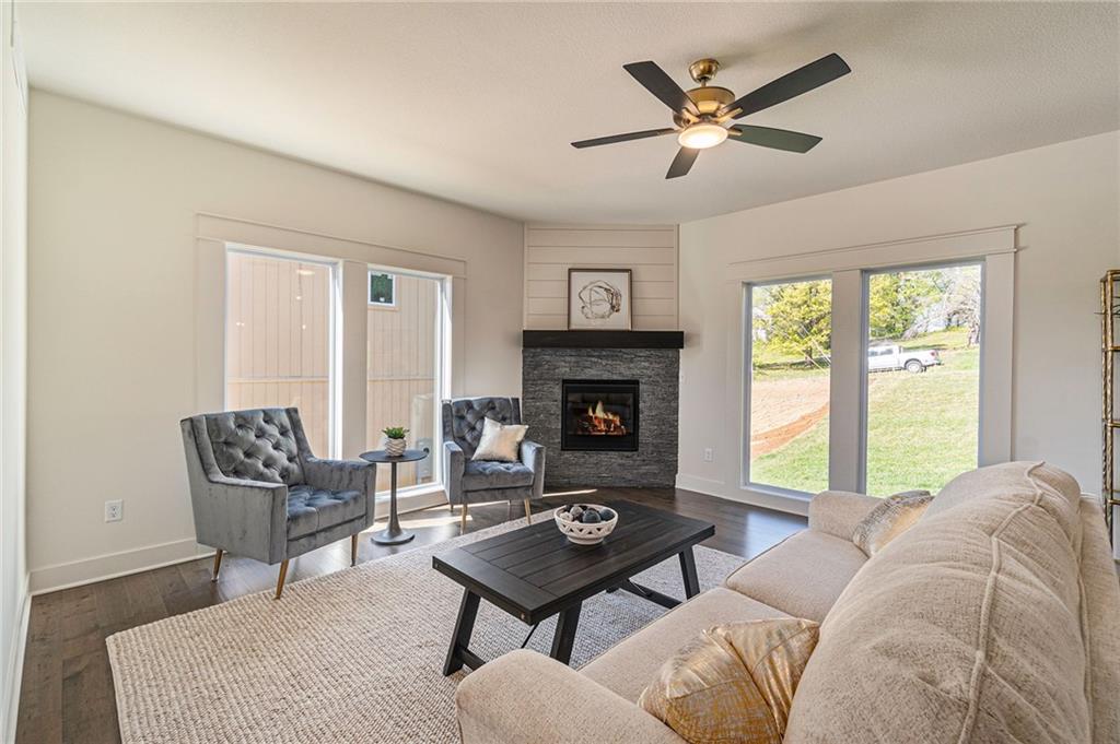 Homes for Sale in Parkville, MO 64152 | 7044  Glenn Lane