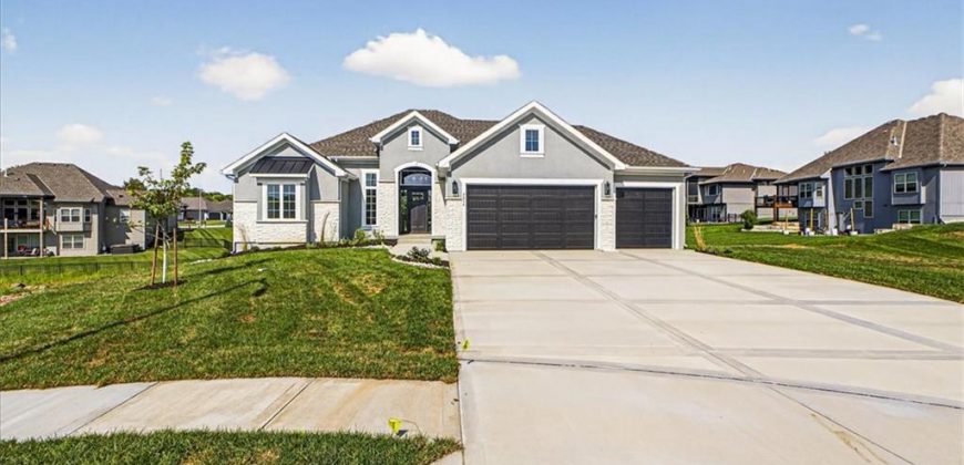 Homes for Sale in Kansas City, MO 64151 | 7014 N Anita Avenue