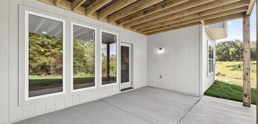 Homes for Sale in Kansas City, MO 64151 | 7014 N Anita Avenue