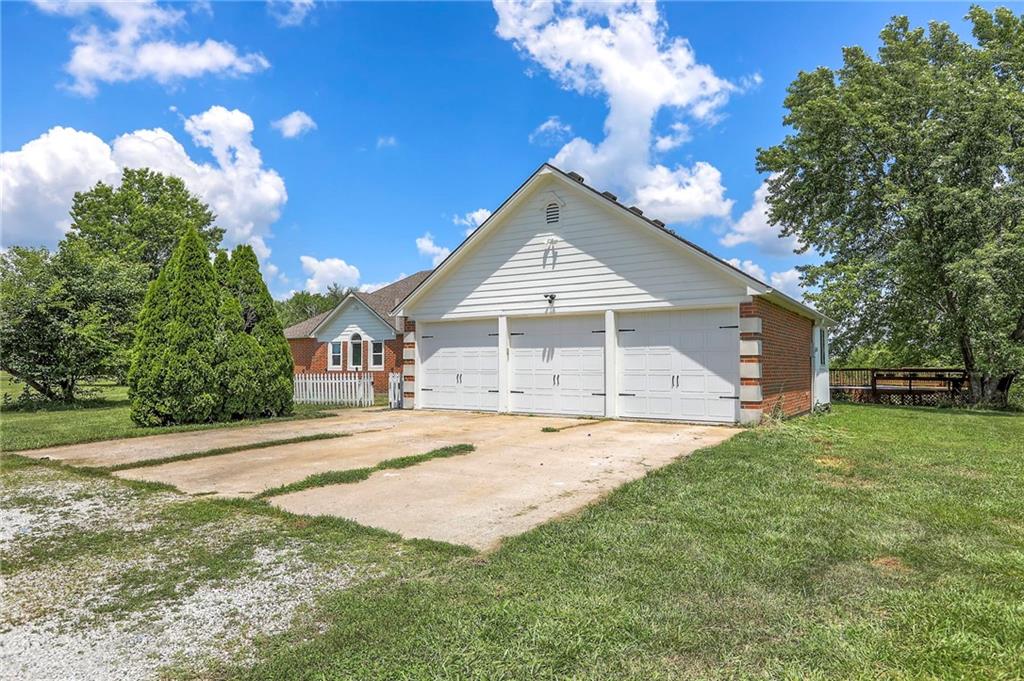 Homes for Sale in Kearney, MO 64060 | 20012 NE 138th Street