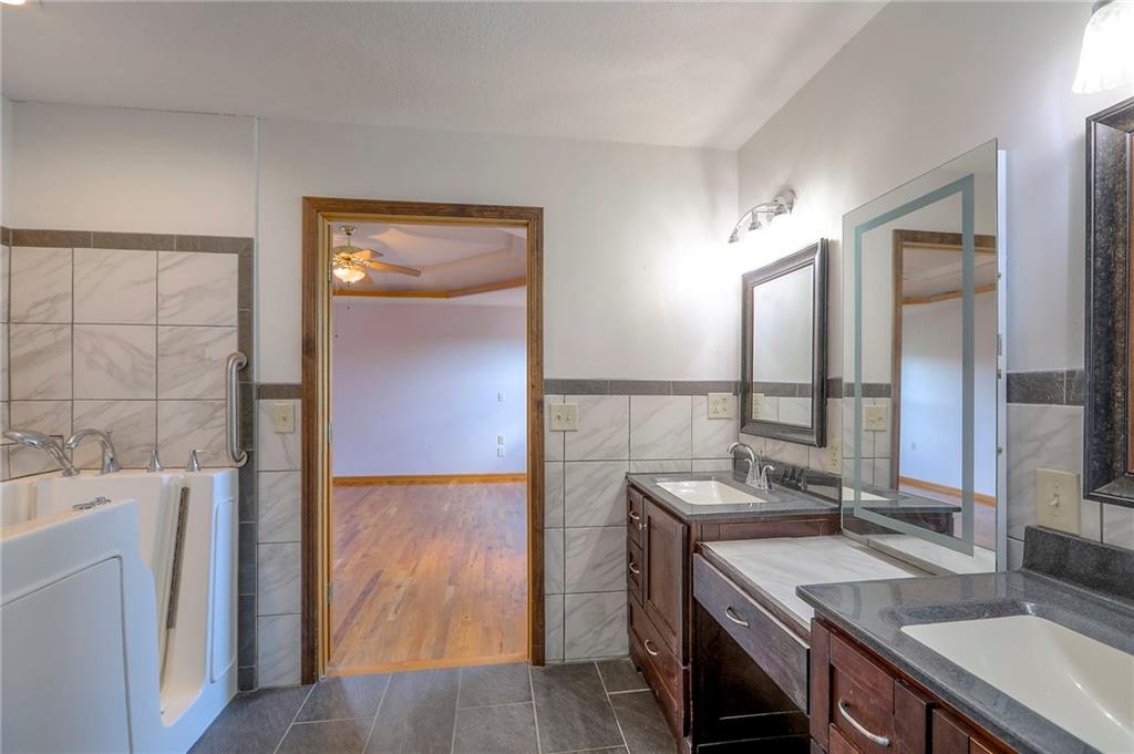 Homes for Sale in Kearney, MO 64060 | 20012 NE 138th Street