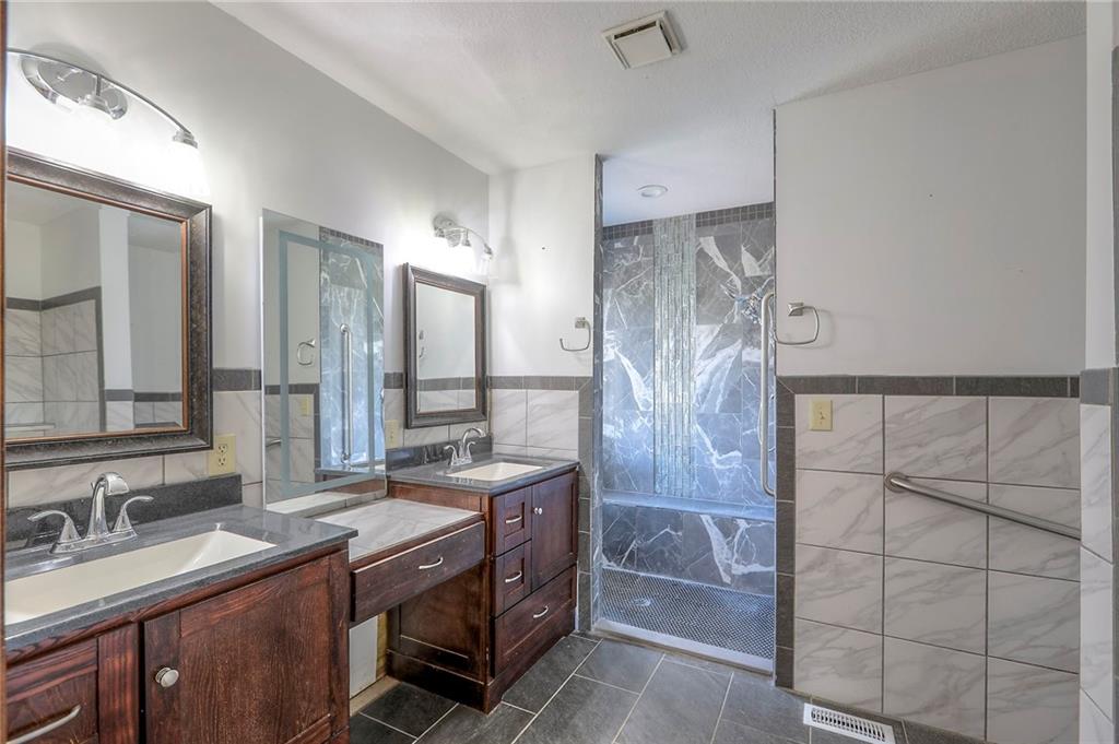 Homes for Sale in Kearney, MO 64060 | 20012 NE 138th Street