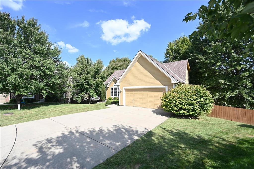 Homes for Sale in Kansas City, MO 64154 | 9115 N Camden Avenue