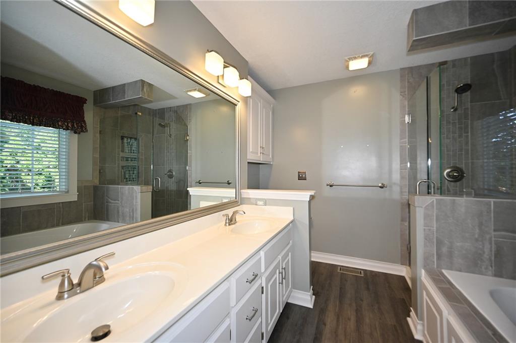 Homes for Sale in Kansas City, MO 64154 | 9115 N Camden Avenue