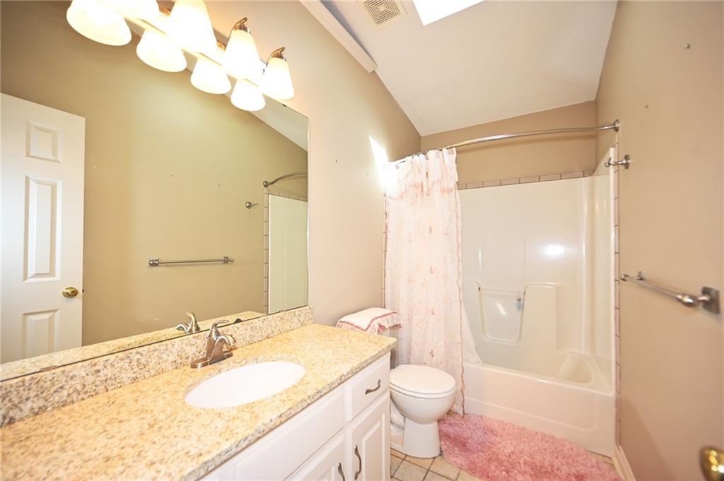 Homes for Sale in Kansas City, MO 64154 | 9115 N Camden Avenue