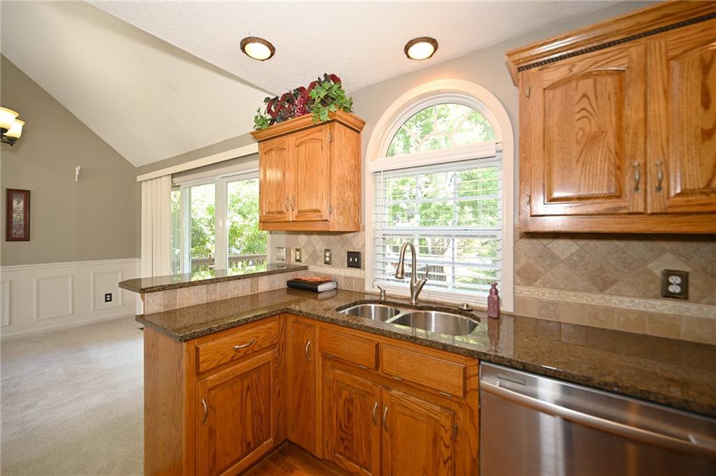 Homes for Sale in Kansas City, MO 64154 | 9115 N Camden Avenue