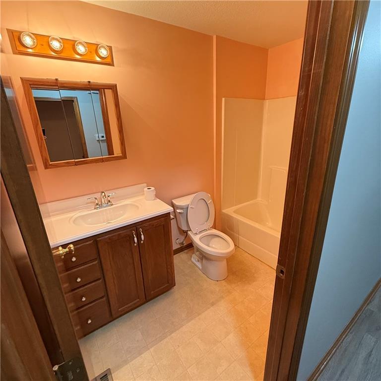 Homes for Sale in Kansas City, MO 64119 | 3711 NE 82nd Terrace