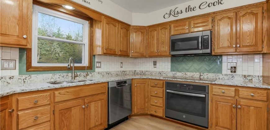 Homes for Sale in Liberty, MO 64068 | 1408  Dartmouth Drive