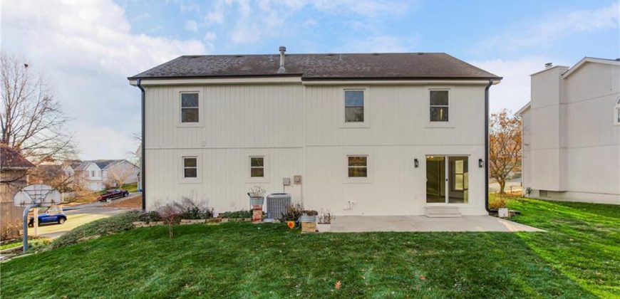 Homes for Sale in Liberty, MO 64068 | 1408  Dartmouth Drive