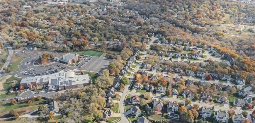 Homes for Sale in Parkville, MO 64152 | 6650 NW MONTICELLO Drive