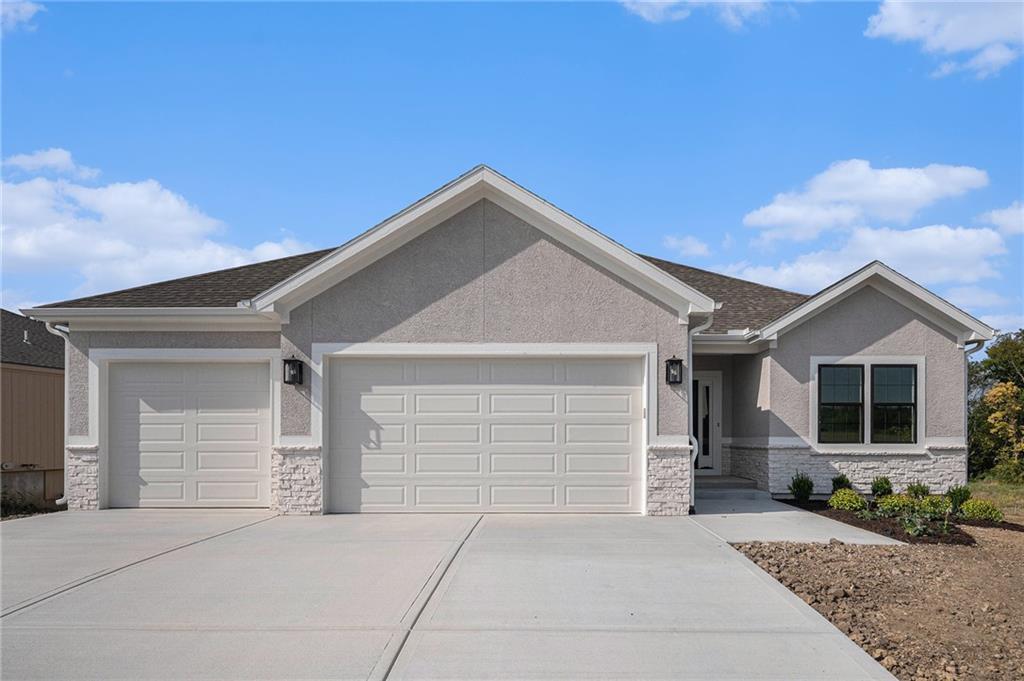 Homes for Sale in Lawson, MO 64062 | 462  Green Drive