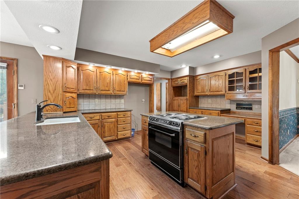 Homes for Sale in Kansas City, MO 64155 | 1606 NE 100th Court