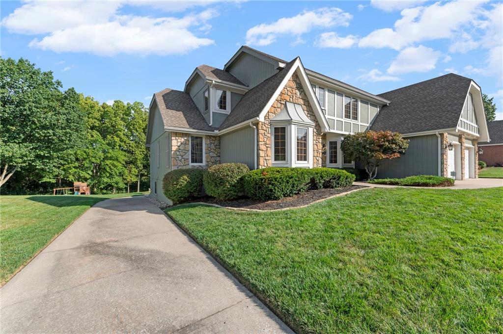 Homes for Sale in Kansas City, MO 64155 | 1606 NE 100th Court