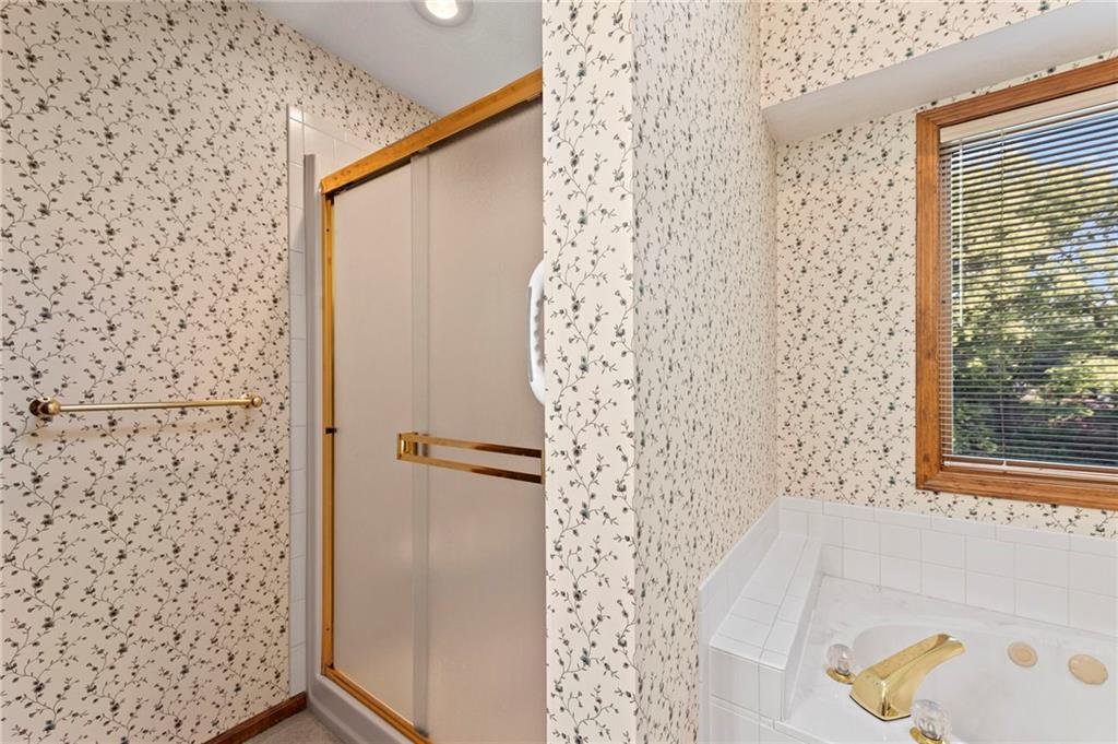 Homes for Sale in Kansas City, MO 64155 | 1606 NE 100th Court