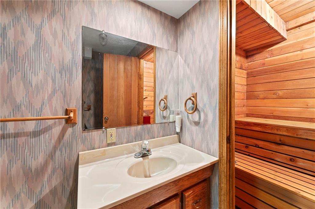 Homes for Sale in Kansas City, MO 64155 | 1606 NE 100th Court