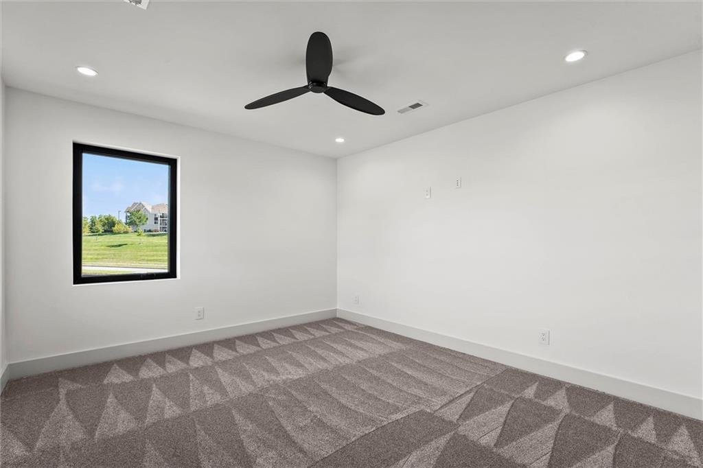 Homes for Sale in Kansas City, MO 64154 | 2621 NW 84th Place