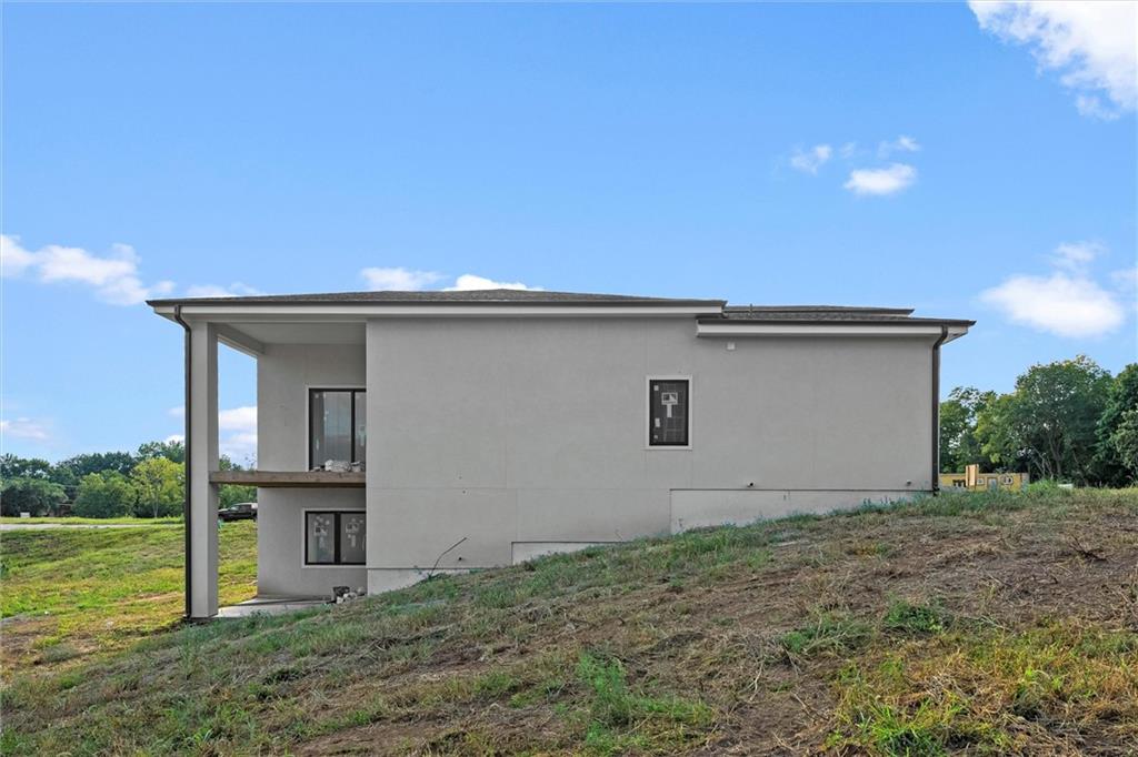 Homes for Sale in Kansas City, MO 64154 | 2611 NW 84th Terrace