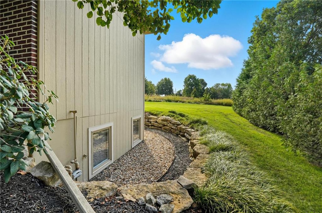 Homes for Sale in Kansas City, MO 64155 | 10107 N Chestnut Court