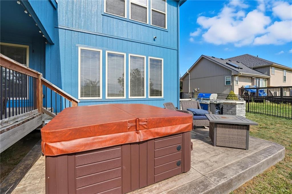 Homes for Sale in Kansas City, MO 64156 | 3835 NE 88th Terrace