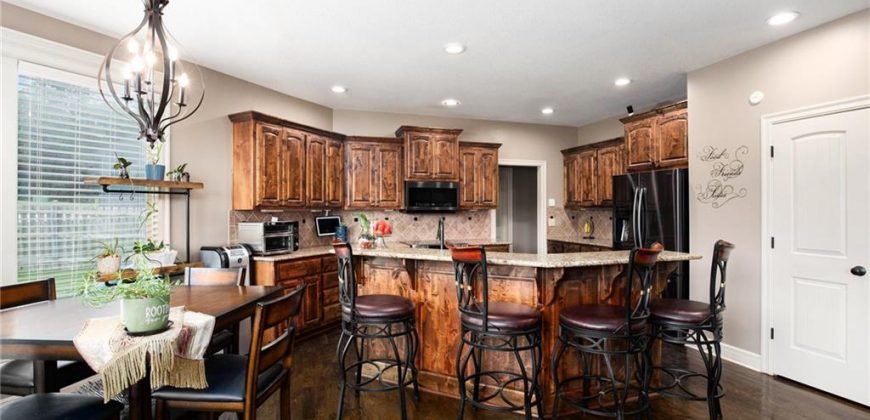 Homes for Sale in Kansas City, MO 64119 | 6131 N Elmwood Avenue