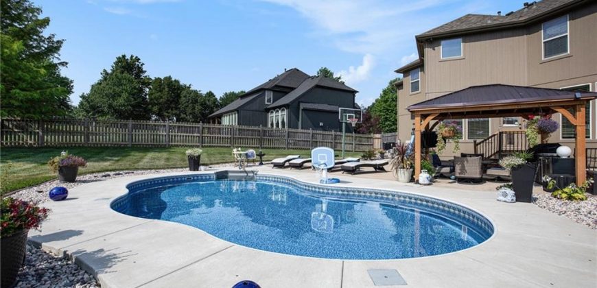 Homes for Sale in Kansas City, MO 64119 | 6131 N Elmwood Avenue