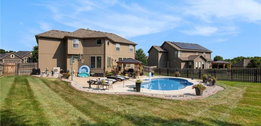 Homes for Sale in Kansas City, MO 64119 | 6131 N Elmwood Avenue