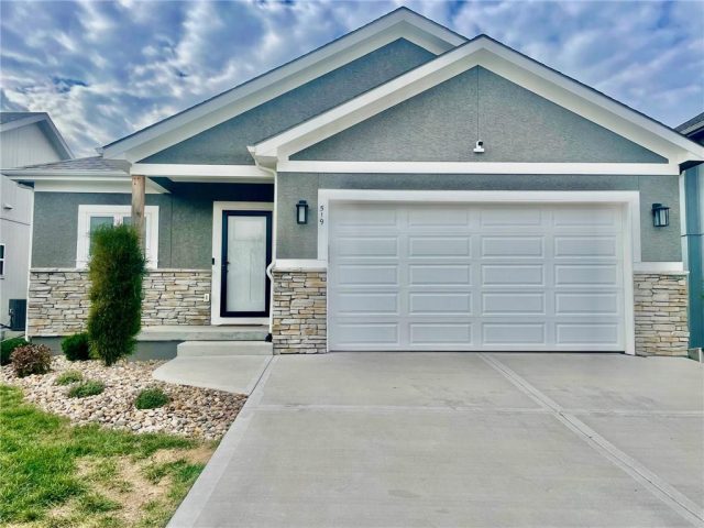 Homes for Sale in Kansas City, MO 64155 | 519 NW 110th Street