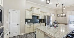 Homes for Sale in Parkville, MO 64152 | 5920 S National Drive