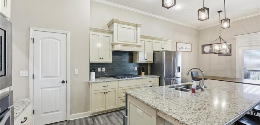 Homes for Sale in Parkville, MO 64152 | 5920 S National Drive