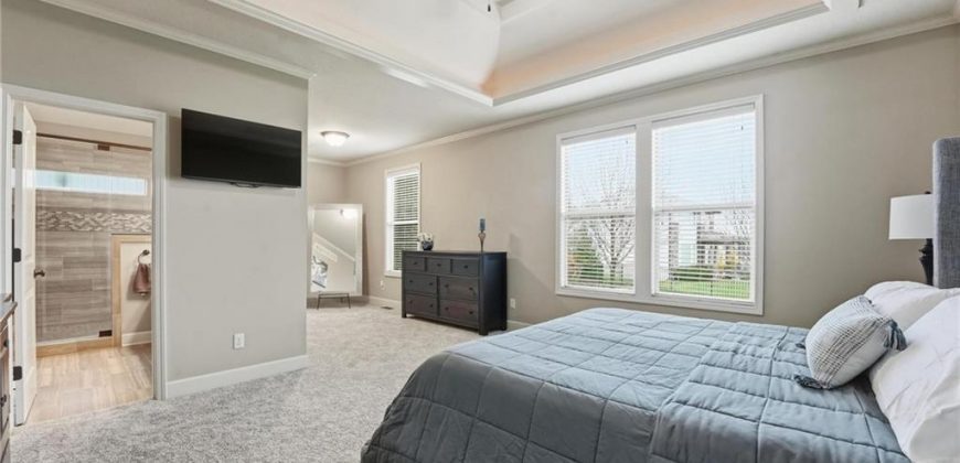 Homes for Sale in Parkville, MO 64152 | 5920 S National Drive