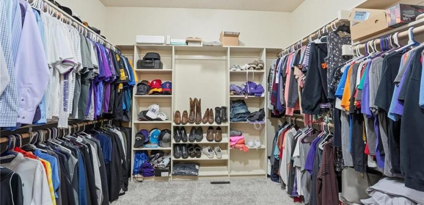 Homes for Sale in Parkville, MO 64152 | 5920 S National Drive