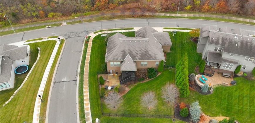 Homes for Sale in Parkville, MO 64152 | 5920 S National Drive