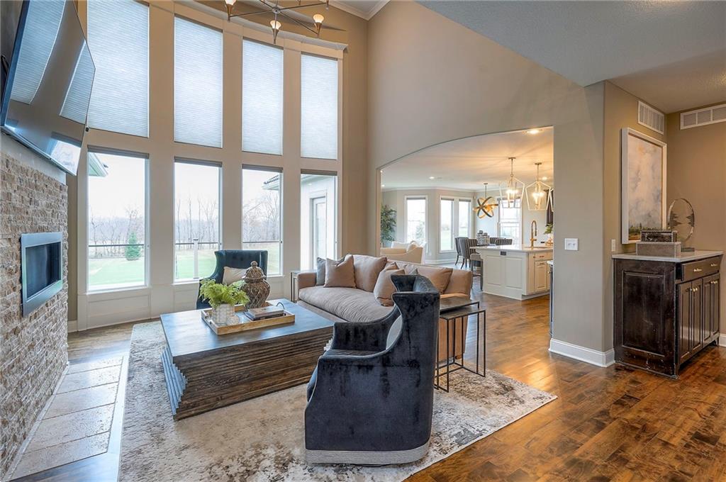 Homes for Sale in Kansas City, MO 64157 | 10502 N Willow Avenue