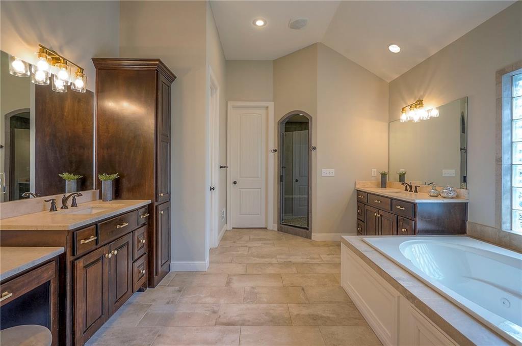 Homes for Sale in Kansas City, MO 64157 | 10502 N Willow Avenue