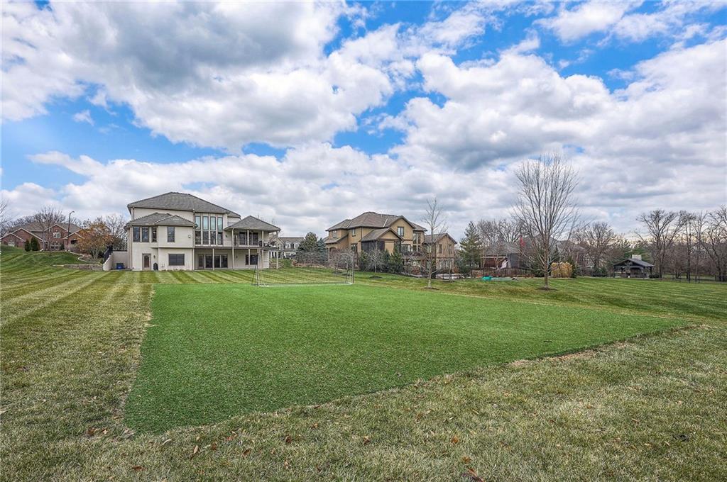 Homes for Sale in Kansas City, MO 64157 | 10502 N Willow Avenue