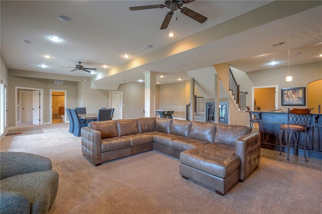 Homes for Sale in Kansas City, MO 64157 | 10502 N Willow Avenue