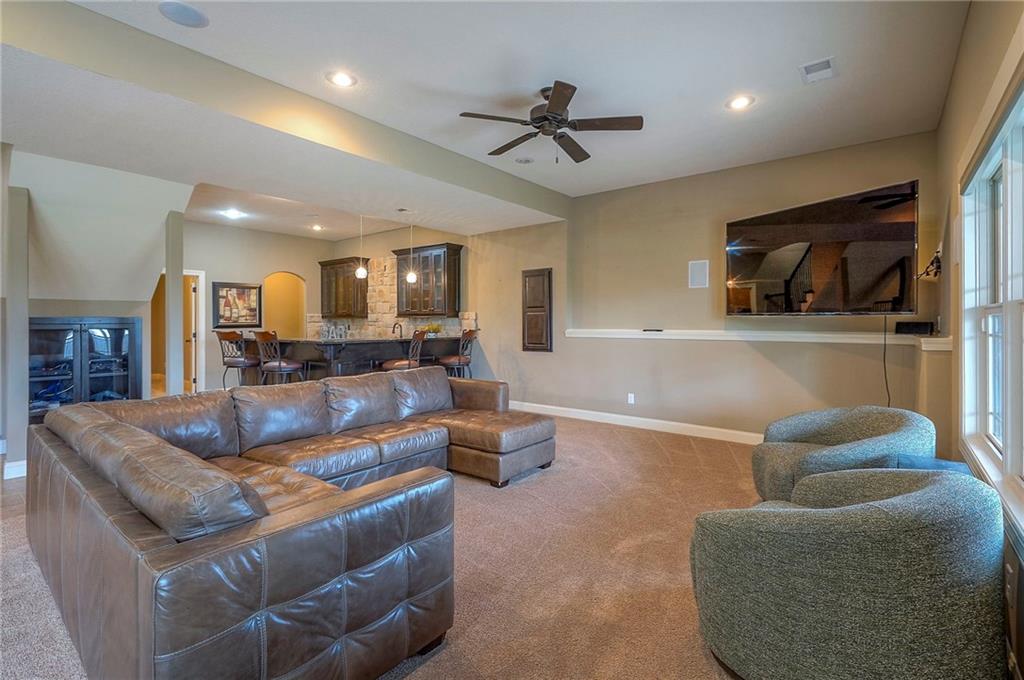 Homes for Sale in Kansas City, MO 64157 | 10502 N Willow Avenue