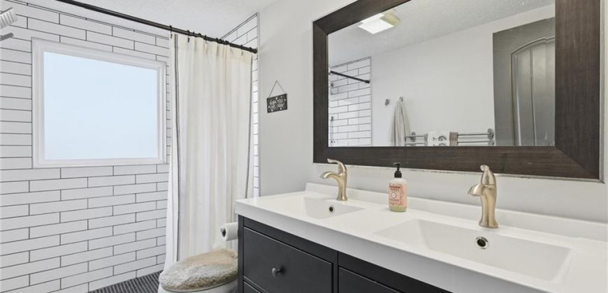 Homes for Sale in Gladstone, MO 64118 | 6757 N Garfield Avenue