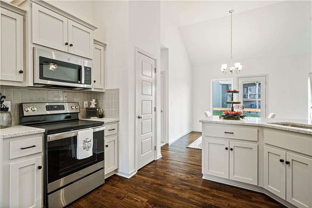 Homes for Sale in Liberty, MO 64068 | 988  Poplar Lane