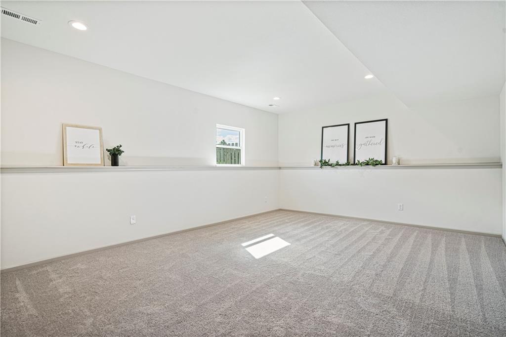 Homes for Sale in Liberty, MO 64068 | 988  Poplar Lane