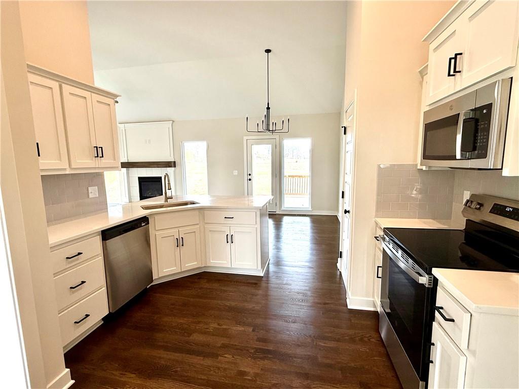 Homes for Sale in Liberty, MO 64068 | 988  Poplar Lane