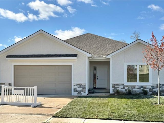 Homes for Sale in Kansas City, MO 64157 | 10022 N Oakland Avenue