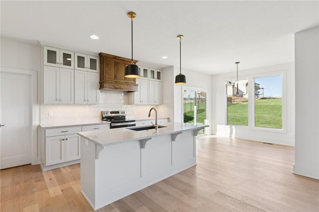 Homes for Sale in Liberty, MO 64068 | 1916  Longview Drive