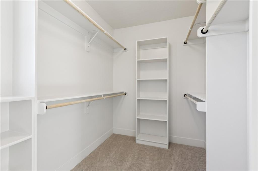 Homes for Sale in Liberty, MO 64068 | 1916  Longview Drive