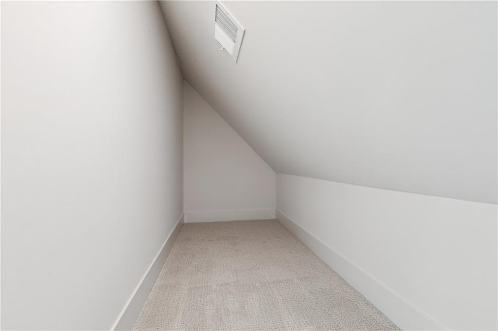 Homes for Sale in Liberty, MO 64068 | 1916  Longview Drive