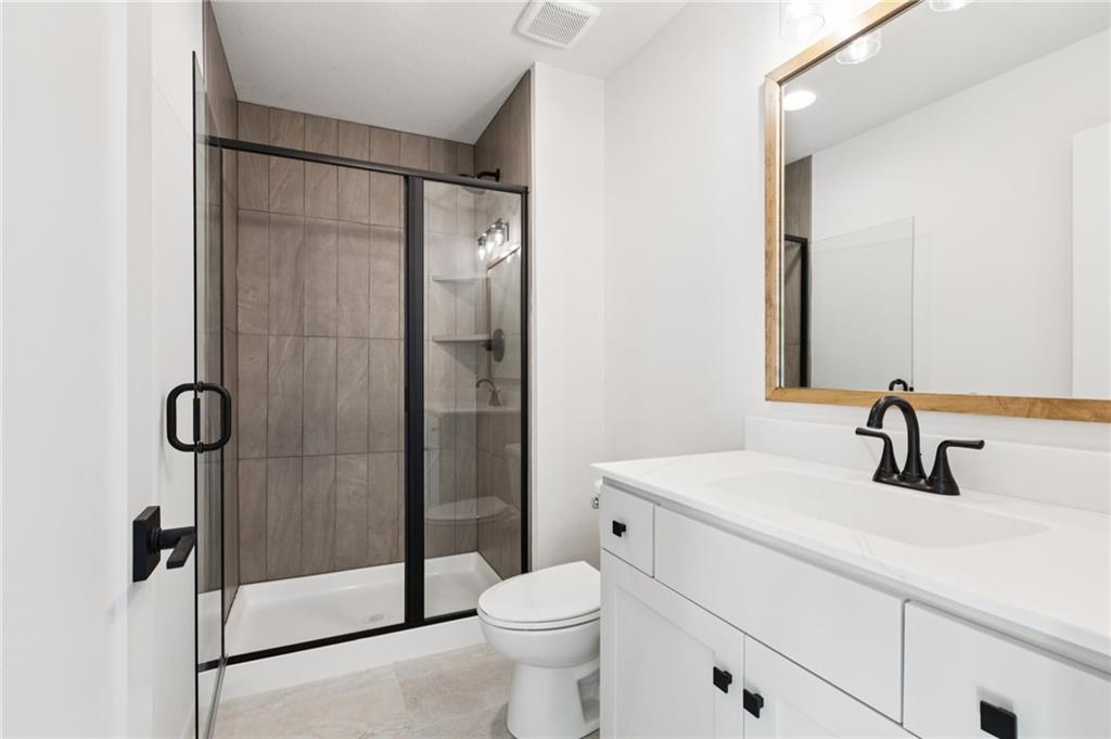 Homes for Sale in Liberty, MO 64068 | 1916  Longview Drive