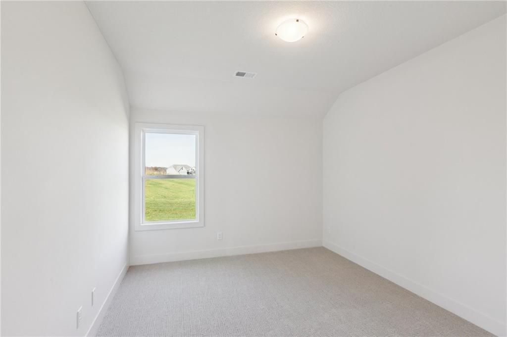 Homes for Sale in Liberty, MO 64068 | 1916  Longview Drive