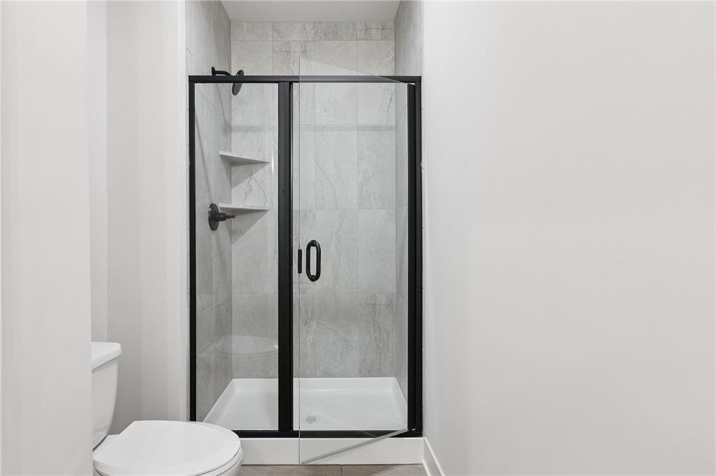 Homes for Sale in Liberty, MO 64068 | 1916  Longview Drive